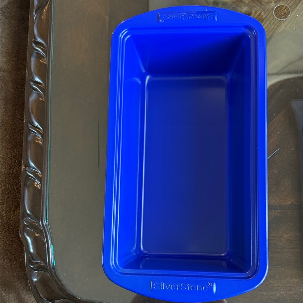 Blue SilverStone Loaf Pan. Brand new never used